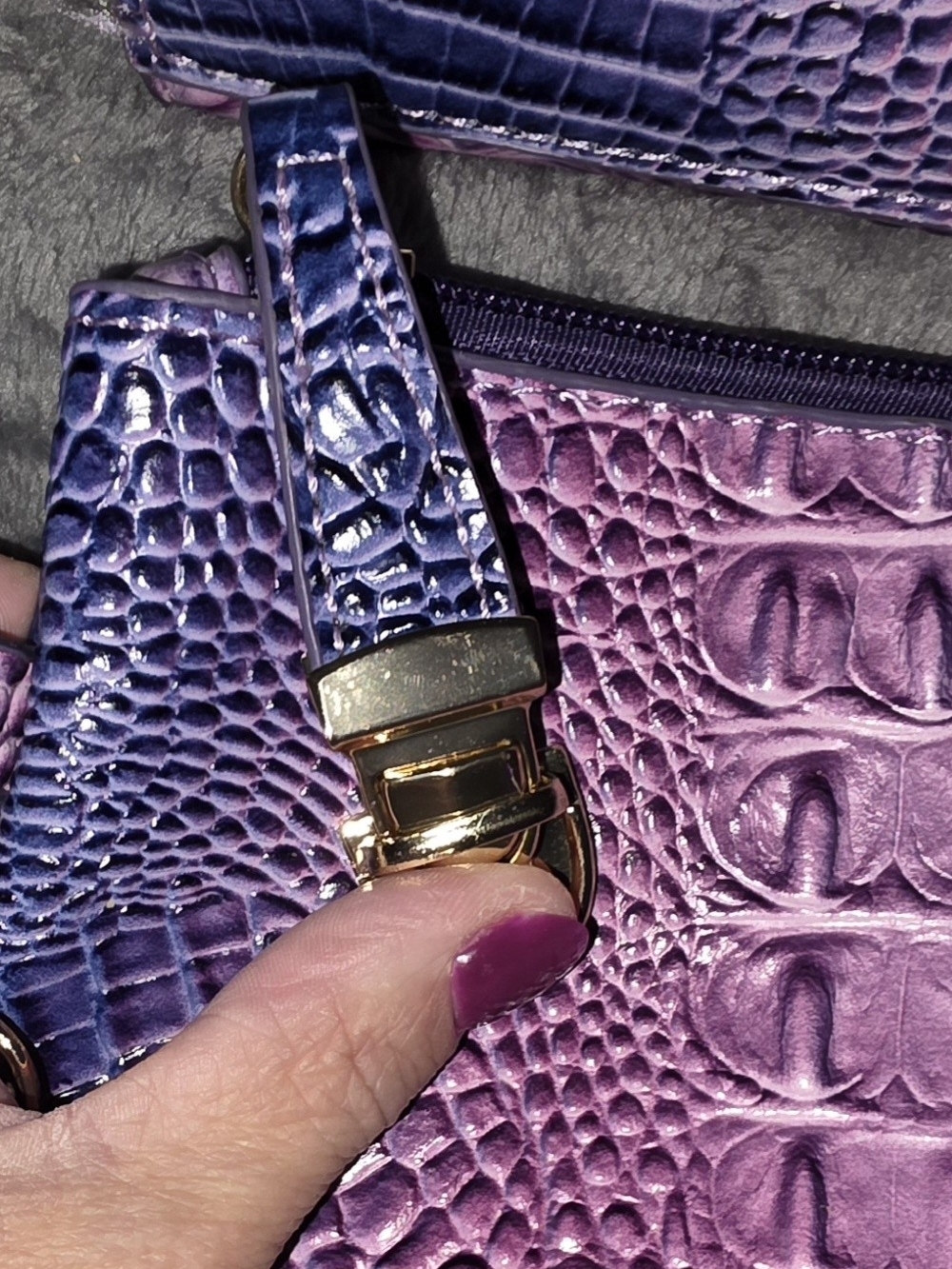 NWOT Purple/Pink Ombre Croc-Embossed 3-Piece Set - Tote, Purse, and Wristlet - Picture 12 of 13